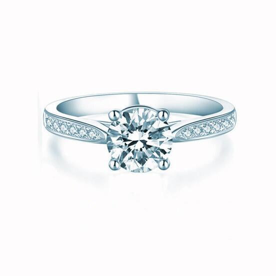 LOVELYHEY Four Prong Luxury Moissanite Ring