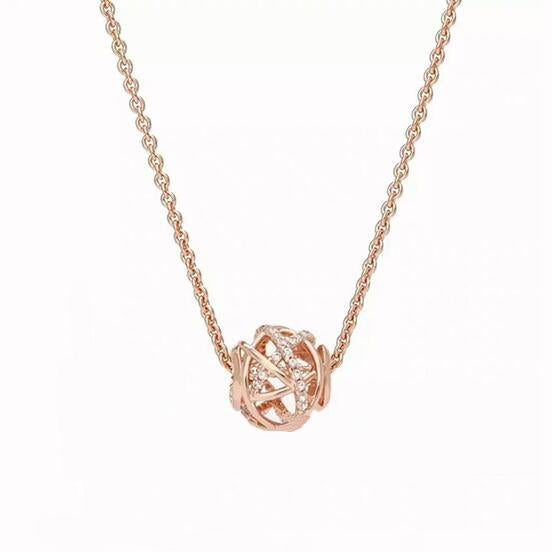 Hollowed-out Elegant Rose Gold Clavicle Chain