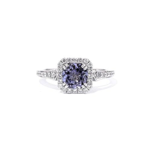 Round Brilliant Cut Engagement Ring